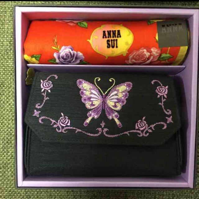 ANNA SUI(アナスイ)のANNA SUI ハンカチ&ポーチセット レディースのバッグ(ボディバッグ/ウエストポーチ)の商品写真