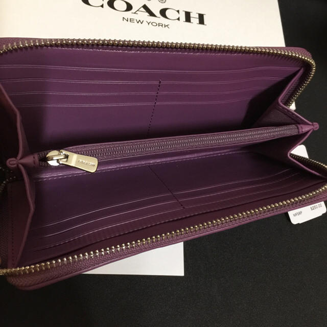 COACH(コーチ)のCOACH★コーチ パープル ストライプ 長財布 紫色 レディースのファッション小物(財布)の商品写真