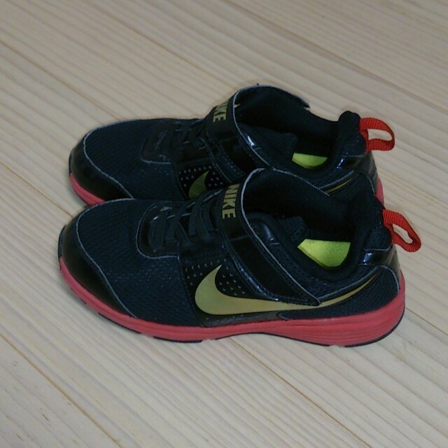 NIKE(ナイキ)のNIKEスニーカーsize19㎝ キッズ/ベビー/マタニティのキッズ靴/シューズ(15cm~)(その他)の商品写真