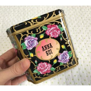 アナスイ(ANNA SUI)のアナスイ 缶 【美品】(小物入れ)