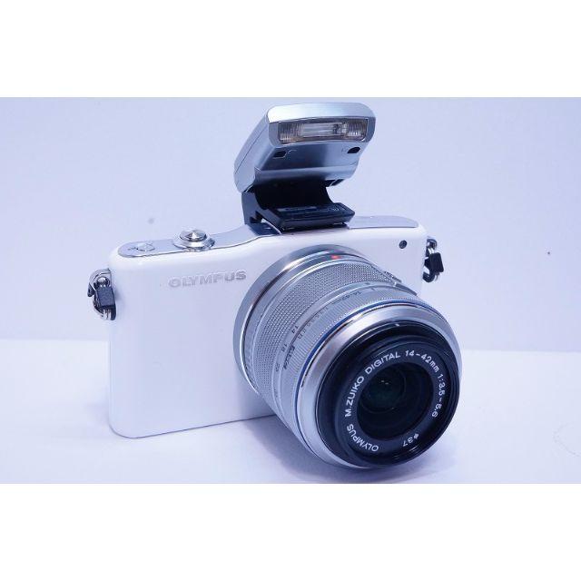 OLYMPUS(オリンパス)の人気 レンズキット ホワイト PEN mini E-PM1 スマホ/家電/カメラのカメラ(ミラーレス一眼)の商品写真