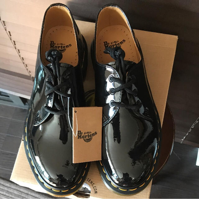 Dr.Martens(ドクターマーチン)のドクターマーチン！新品 未使用 uk6 メンズの靴/シューズ(スニーカー)の商品写真