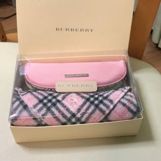 バーバリー(BURBERRY)のバーバリー タオルハンカチ ペンケースポーチ(ハンカチ)