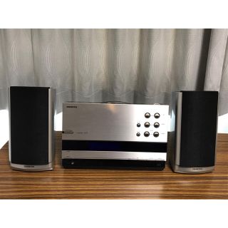 オンキヨー(ONKYO)のONKYO X-T2CR(S) iPodドック付属 CDチューナーアンプシステム(スピーカー)