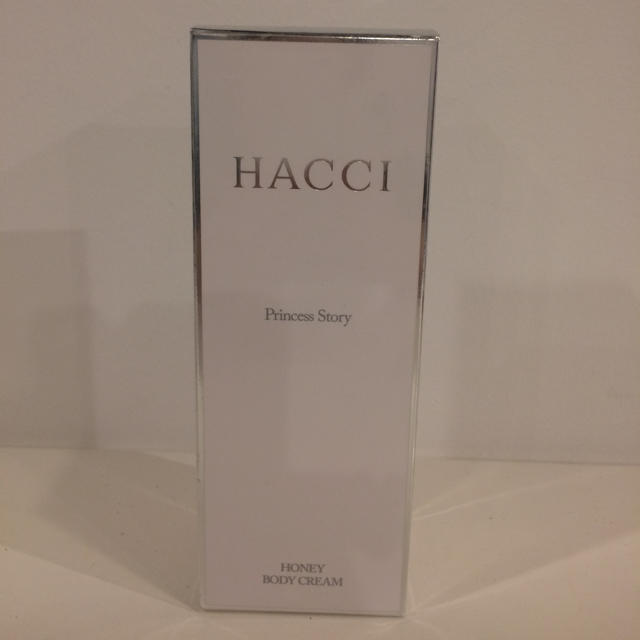 HACCI(ハッチ)のHACCI HONEY BODY CREAM ♡ 新品未使用 コスメ/美容のボディケア(ボディクリーム)の商品写真
