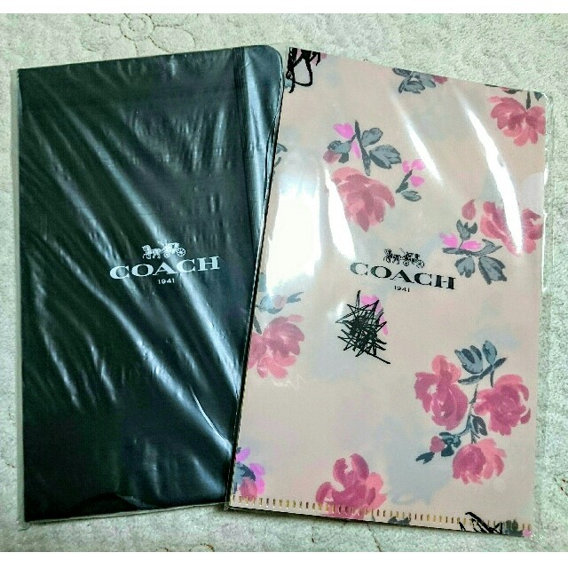 COACH(コーチ)の雑誌付録☆COACH  ノート＆ミニクリアファイル インテリア/住まい/日用品の文房具(ノート/メモ帳/ふせん)の商品写真