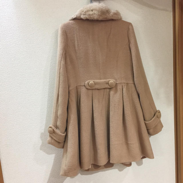 INGNI(イング)のファー コート レディースのジャケット/アウター(毛皮/ファーコート)の商品写真