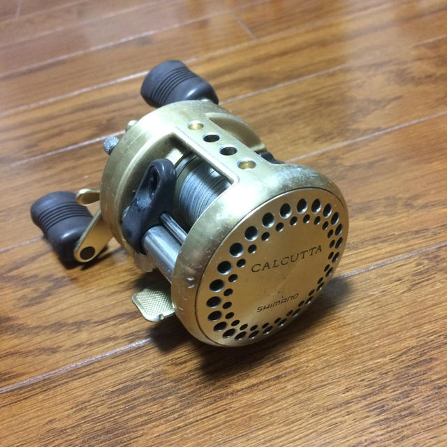 SHIMANO - カルカッタ 100XTの通販 by djygmj｜シマノならラクマ