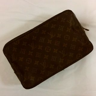 ルイヴィトン(LOUIS VUITTON)のルイ・ヴィトン 旅行ポーチ セカンドバッグ(クラッチバッグ)