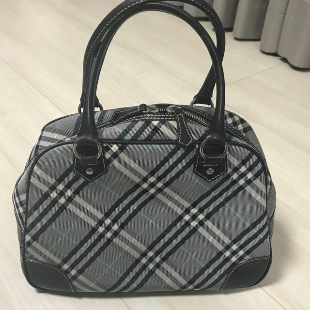 BURBERRY BLUE LABEL(バーバリーブルーレーベル)のBURBERRY バーバリー ブルーレーベル ハンドバッグ 正規品 レディースのバッグ(ハンドバッグ)の商品写真