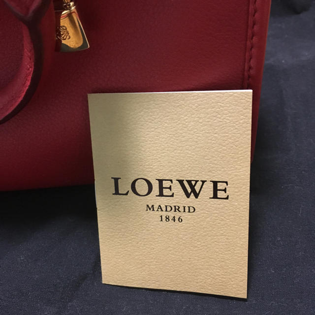 LOEWE(ロエベ)の24時間限定セール！！ロエベ アマソナ レッド 23 新品 レディースのバッグ(ハンドバッグ)の商品写真