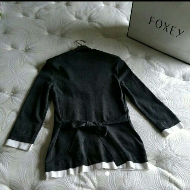 FOXEY(フォクシー)のpoppinさまご予約済み♡美品フォクシーカーディガン レディースのトップス(カーディガン)の商品写真