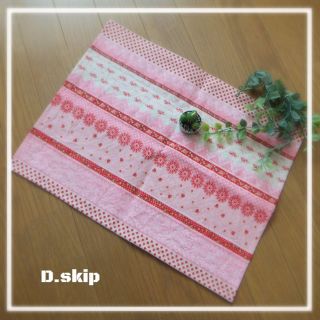 33×43 ピンクレースリバーシブルB☆彡ランチョンマット　ハンドメイド(その他)