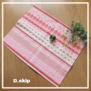 33×43 ピンクレースリバーシブルC☆彡ランチョンマット　ハンドメイド(その他)