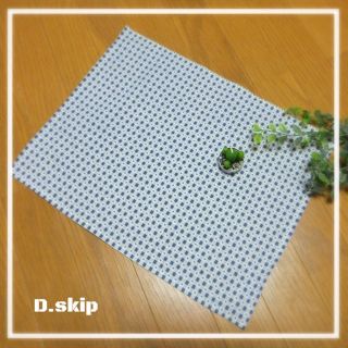 33×43チェック＆ハート（ブルー）☆彡ランチョンマット　ハンドメイド(その他)