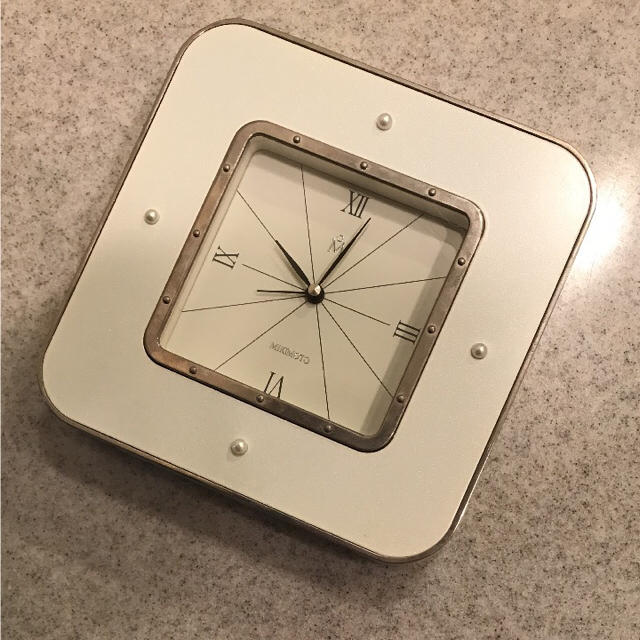 MIKIMOTO(ミキモト)の美品 ミキモト アラーム付き 置き時計 インテリア/住まい/日用品のインテリア小物(置時計)の商品写真