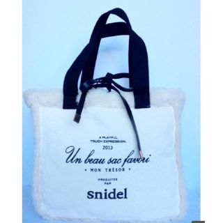 スナイデル(SNIDEL)の新品未使用 スナイデル キャンバス× ムートン風? トートバック(トートバッグ)