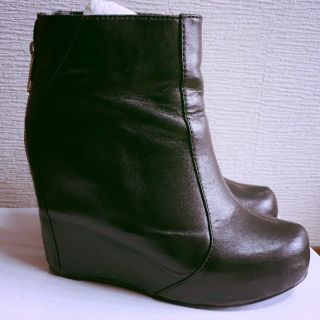 ジェフリーキャンベル(JEFFREY CAMPBELL)のジェフリーキャンベル　ショートブーツ　黒　37size　(ブーツ)