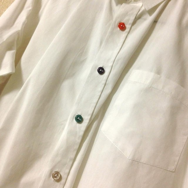 WEGO(ウィゴー)の白シャツ レディースのトップス(シャツ/ブラウス(長袖/七分))の商品写真