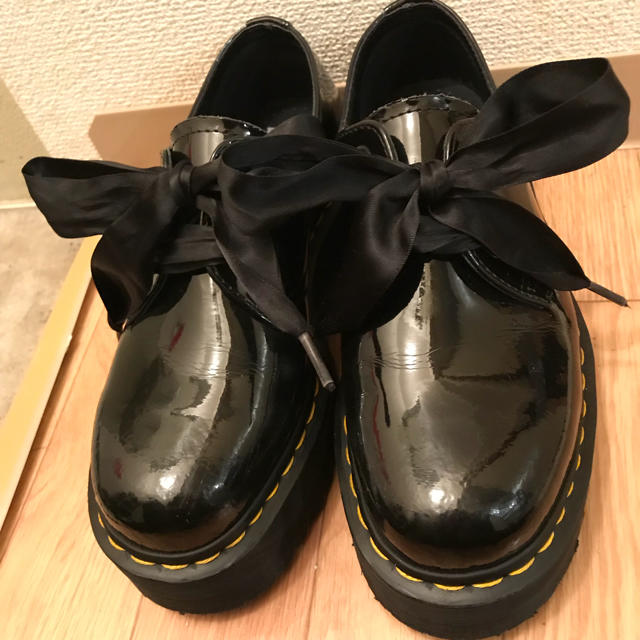 Dr.Martens(ドクターマーチン)のドクターマーチン 稀少 サテンリボン レディースの靴/シューズ(ブーツ)の商品写真