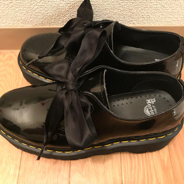 Dr.Martens(ドクターマーチン)のドクターマーチン 稀少 サテンリボン レディースの靴/シューズ(ブーツ)の商品写真