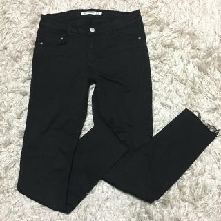 ザラ(ZARA)のZARA ブラックスキニー(スキニーパンツ)