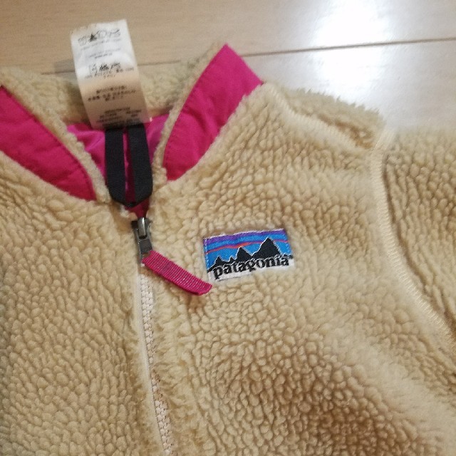 patagonia(パタゴニア)のpatagonia　5T キッズ/ベビー/マタニティのキッズ服男の子用(90cm~)(ジャケット/上着)の商品写真