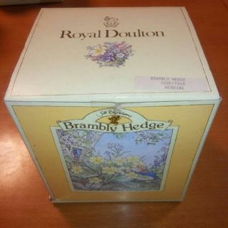 ロイヤルドルトン(Royal Doulton)のロイヤルドルトン ブランブリーヘッジ カップ&ソーサー(食器)