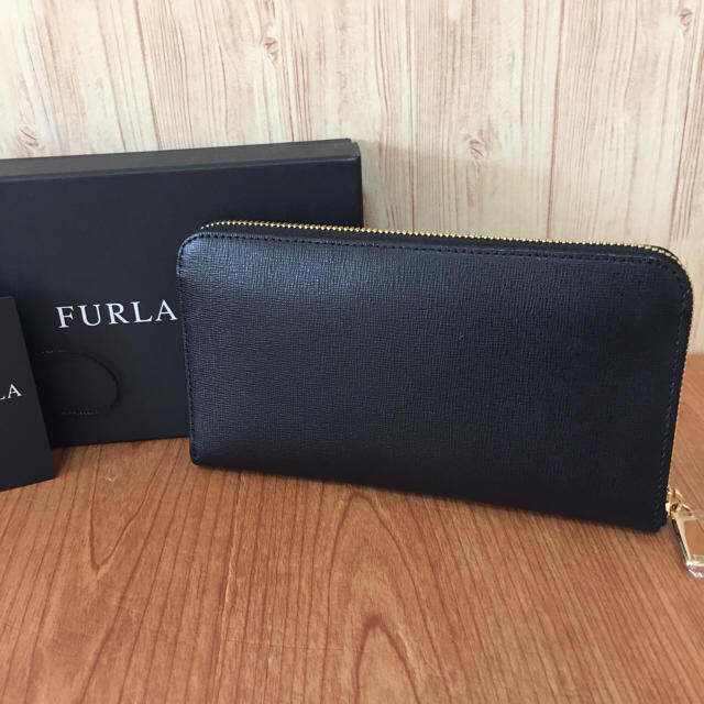 Furla(フルラ)の新品 フルラ バビロン ラウンド 長財布 サフィアー ブラック レディースのファッション小物(財布)の商品写真
