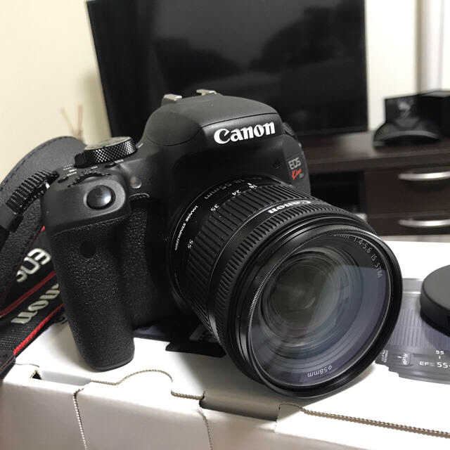 Canon EOS kiss X9iカメラ