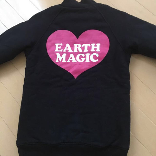 EARTHMAGIC(アースマジック)のEARTH MAGICアースマジック☆中綿入りジャンバー☆150サイズおまけ付き キッズ/ベビー/マタニティのキッズ服女の子用(90cm~)(ジャケット/上着)の商品写真