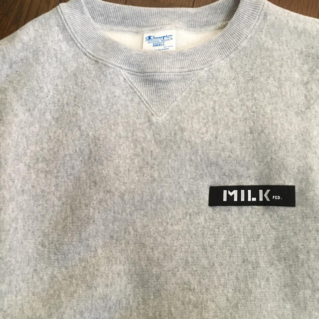 MILKFED.(ミルクフェド)のmilkfed. ロゴスウェット champion チャンピオン レディースのトップス(トレーナー/スウェット)の商品写真