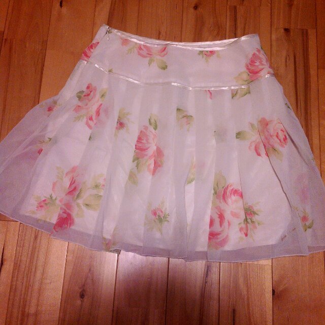 LAISSE PASSE(レッセパッセ)のﾚｯｾﾊﾟｯｾ♡花柄シフォンスカート レディースのスカート(ミニスカート)の商品写真