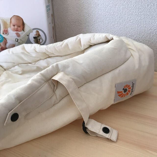 Ergobaby(エルゴベビー)のエルゴ インサート (オリジナルコットン) キッズ/ベビー/マタニティの外出/移動用品(抱っこひも/おんぶひも)の商品写真