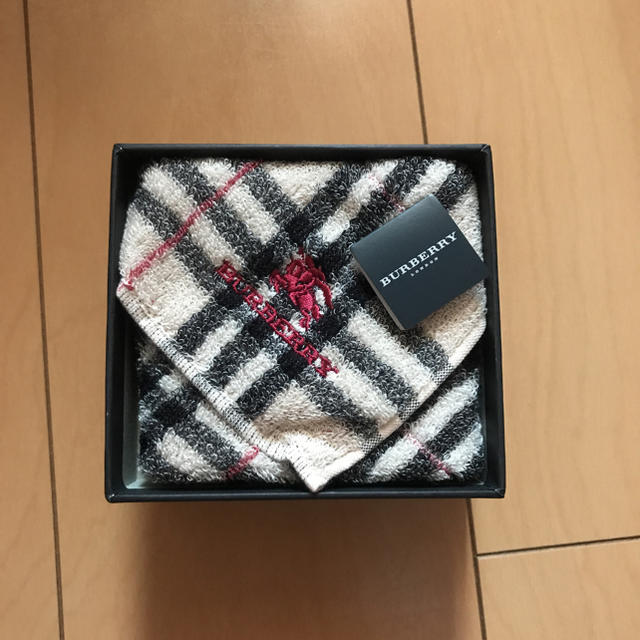 BURBERRY(バーバリー)のバーバリー  ハンドタオル  未使用 レディースのファッション小物(ハンカチ)の商品写真