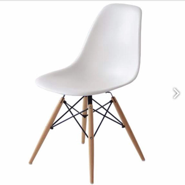 EAMES(イームズ)の美品 イームズチェア ホワイト  インテリア/住まい/日用品の椅子/チェア(デスクチェア)の商品写真