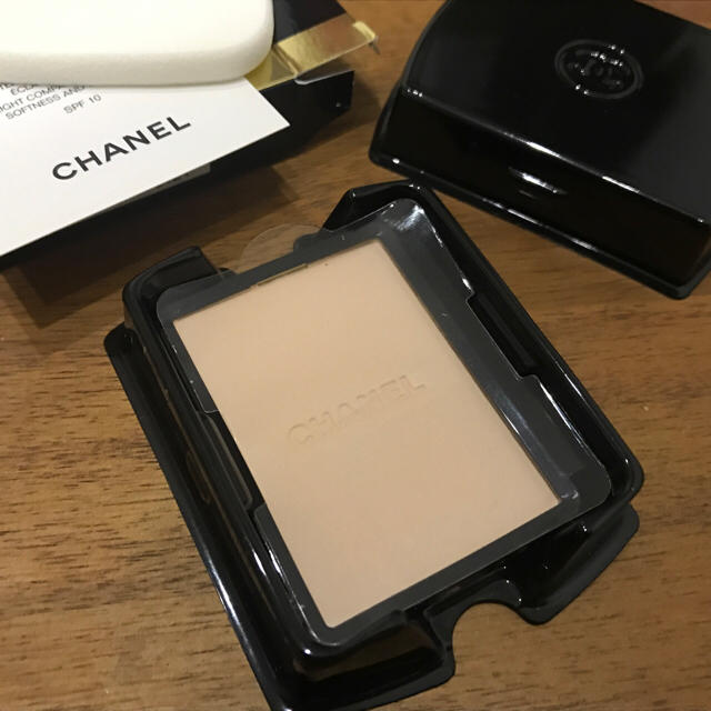 CHANEL(シャネル)のCHANELヴィタルミエールドゥスール コスメ/美容のベースメイク/化粧品(ファンデーション)の商品写真