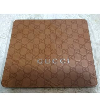 グッチ(Gucci)のGUCCI　グッチ　マウスパッド　新品　未開封(PC周辺機器)