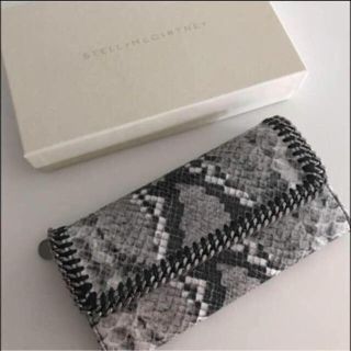 ステラマッカートニー(Stella McCartney)の入手困難レアカラー♡新作新品 ステラマッカートニー パイソン柄 長財布 正規品(財布)