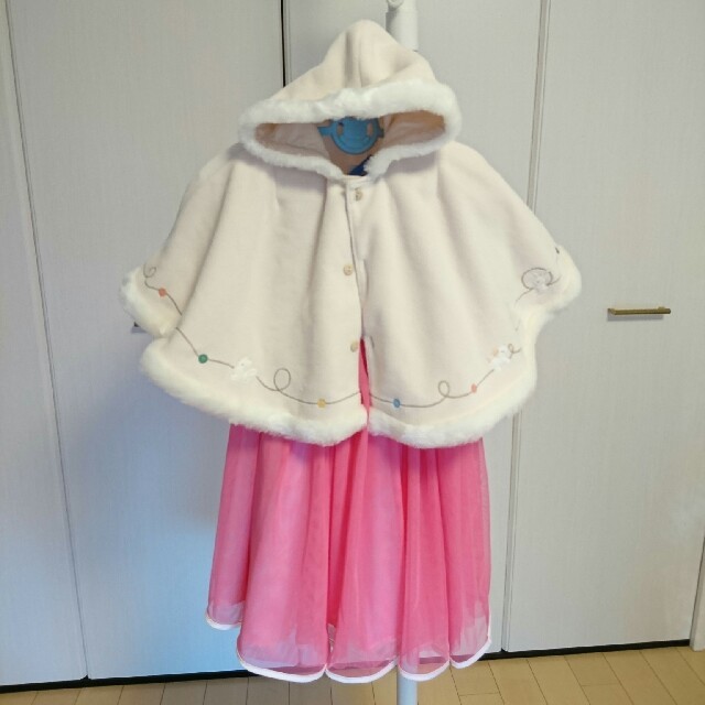 familiar(ファミリア)の【新品】ファミリアポンチョ 60～90 キッズ/ベビー/マタニティのベビー服(~85cm)(ジャケット/コート)の商品写真