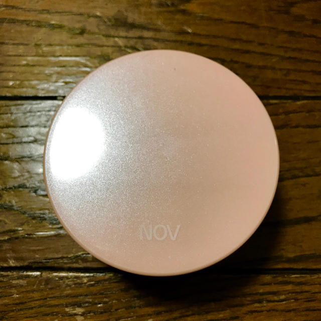 NOV(ノブ)のNOV ルースパウダーUV 透明タイプ コスメ/美容のベースメイク/化粧品(フェイスパウダー)の商品写真