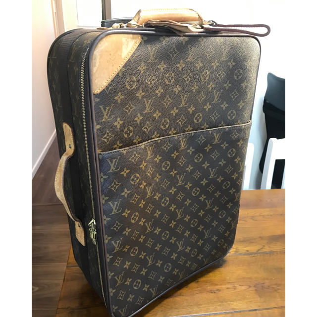 LOUIS VUITTON(ルイヴィトン)のルイヴィトン ペガス55 正規品 レディースのバッグ(スーツケース/キャリーバッグ)の商品写真