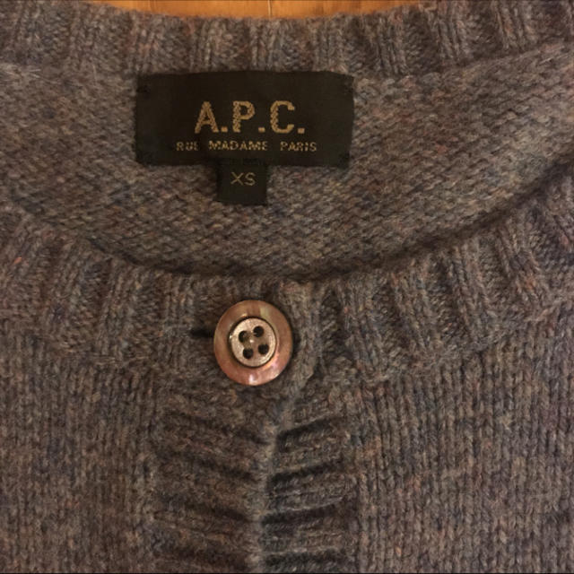 A.P.C(アーペーセー)のA.P.C カーディガン レディースのトップス(ニット/セーター)の商品写真