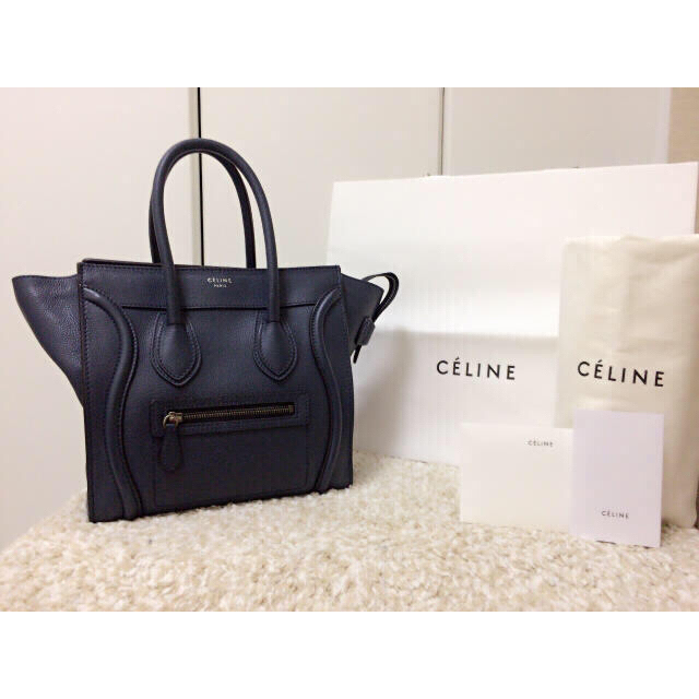 美品CELINE✨直営店購入✨マイクロラゲージ✨紺