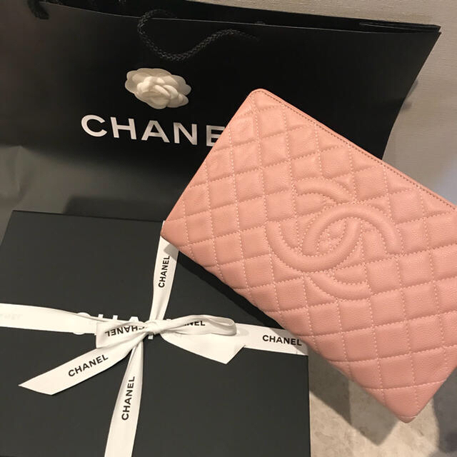 CHANEL(シャネル)の値下げ！ 日本未発売 レア シャネル キルティング クラッチバック レディースのバッグ(クラッチバッグ)の商品写真