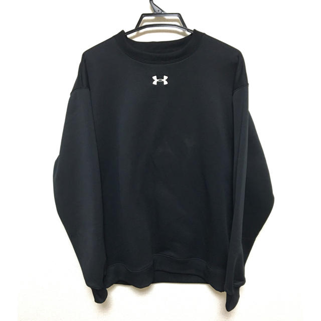 UNDER ARMOUR(アンダーアーマー)のアンダーアーマー UNDER ARMOR スウェット ビッグシルエット 黒 古着 メンズのトップス(スウェット)の商品写真