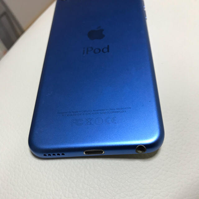 iPod touch(アイポッドタッチ)のiPodtouch 第6世代 16GB 中古 スマホ/家電/カメラのオーディオ機器(ポータブルプレーヤー)の商品写真