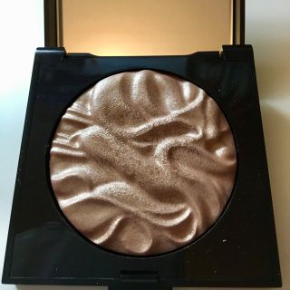 ローラメルシエ(laura mercier)のローラメルシエ／フェイスイルミネーター インディスクレション(フェイスパウダー)