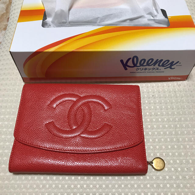 CHANEL(シャネル)のCHANEL 財布 赤  レディースのファッション小物(財布)の商品写真