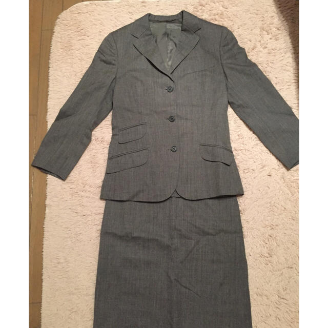 UNITED ARROWS(ユナイテッドアローズ)のユナイテッドアローズ WORK FOR HOLIDAY グレー スーツ（訳あり） レディースのフォーマル/ドレス(スーツ)の商品写真